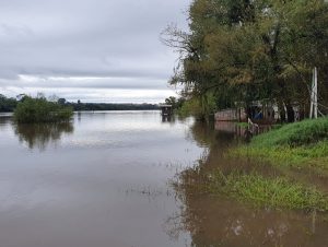 Cheia do Rio Jacuí se estende para regiões ribeirinhas