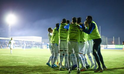 Grêmio goleia o Glória e é campeão da Recopa Gaúcha