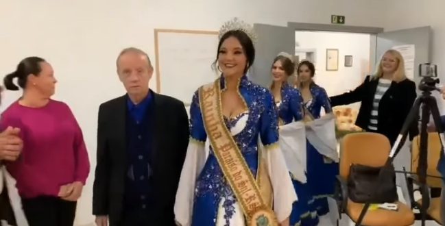 Vídeo: cerimônia apresenta novos trajes das soberanas de Paraíso do Sul