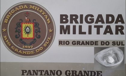 BM de Pantano Grande prende mulher por tráfico