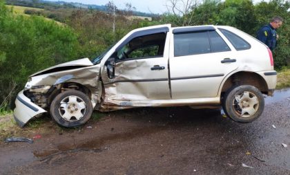 Acidente na BR-471 deixa dois feridos