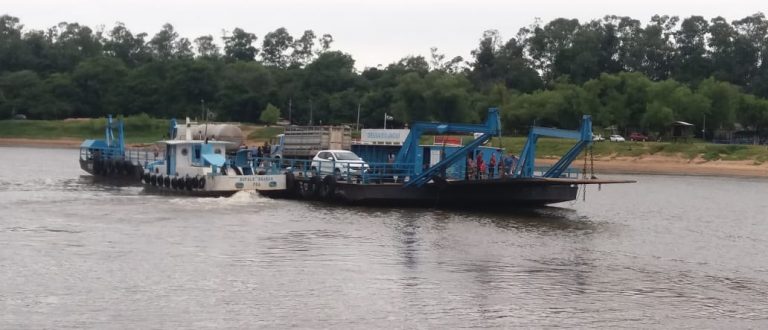 Rio Jacuí sobe e serviço de balsa está suspenso