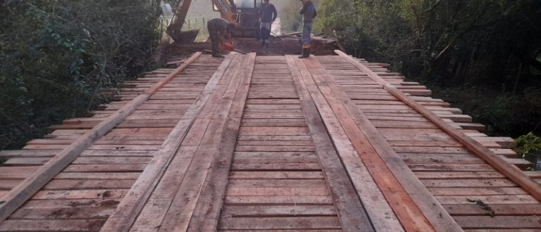 Bosque ganhará nova ponte; Corredor dos Silva precisa de máquina