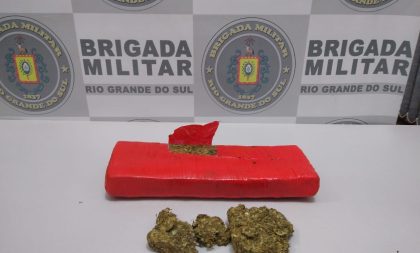 Maconha, crack, balança e lâmina: BM prende homem por tráfico no Barcelos