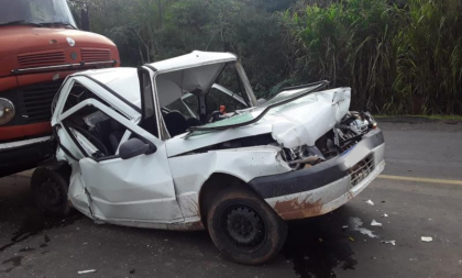 Trecho em obras: Hilux de Cachoeira do Sul se envolve em acidente entre seis veículos com quatro feridos na RSC-287