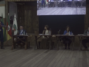 AO VIVO: Candidatos ao Piratini debatem propostas para o futuro das tradições gaúchas