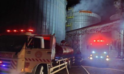 Silo com 3,5 toneladas de arroz pega fogo