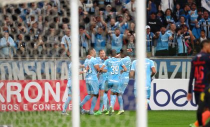 Com gols de Biel, Lucas Leiva e Bitello, Grêmio vence Sport por 3 a 0