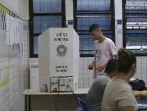 Para quem o voto é obrigatório e para quem é facultativo