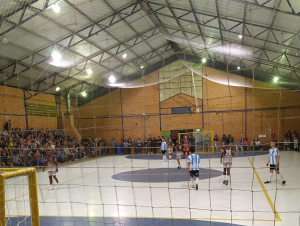 Com ginásio Ruy Barbosa lotado, público confere rodada do Campeonato de Futsal