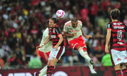 Com Keiller inspirado, Inter segura Flamengo dentro do Maracanã