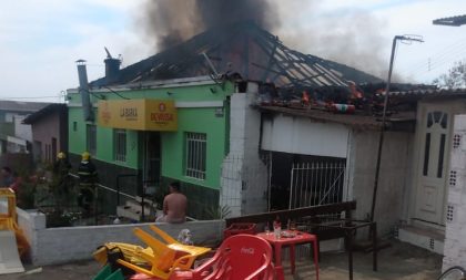 Amigos se mobilizam para angariar recursos para reconstruir o La Barka