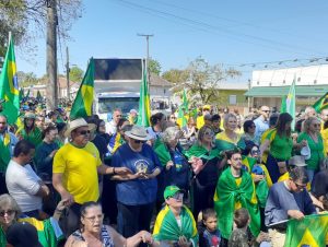 Vídeo: grupo cachoeirense a favor de Bolsonaro segue com mobilização