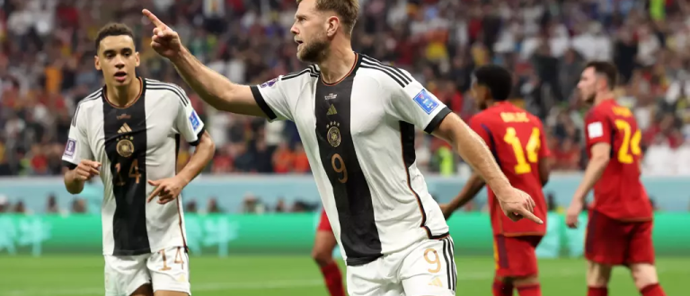 Alemanha busca empate e segue viva na Copa