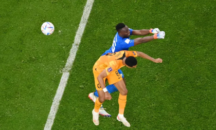 Holanda desencanta no fim e derrota o Senegal na estreia na Copa