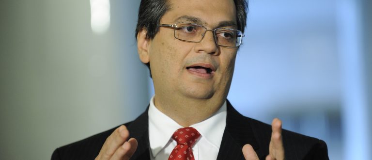 Futuro ministro quer desarmar população