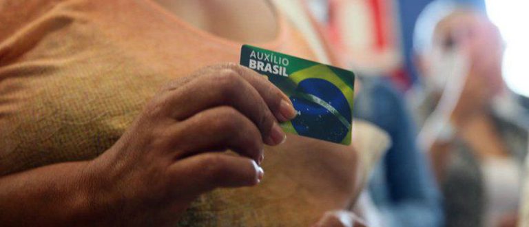 Divulgado calendário de pagamentos do Auxílio Brasil 2023