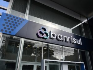 Inscrições para concurso do Banrisul terminam nesta quarta-feira