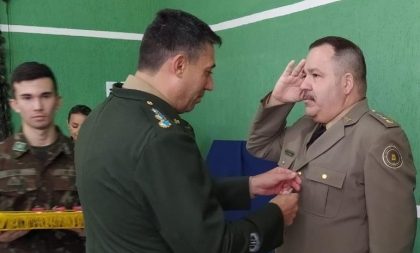 Comandante do 35°BPM é agraciado com a Medalha Mérito General Polidoro