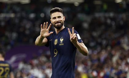 Artilheiros Giroud e Mbappé fazem França avançar: 3 a 1 na Polônia