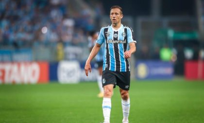 Grêmio atualiza informações sobre Lucas Leiva