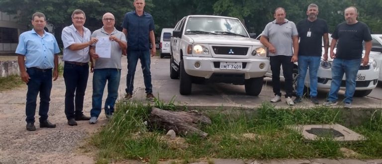 Estado repassa caminhonete para Secretaria da Saúde de Cerro Branco