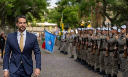 Governador assina promoção de 754 novos sargentos da Brigada Militar