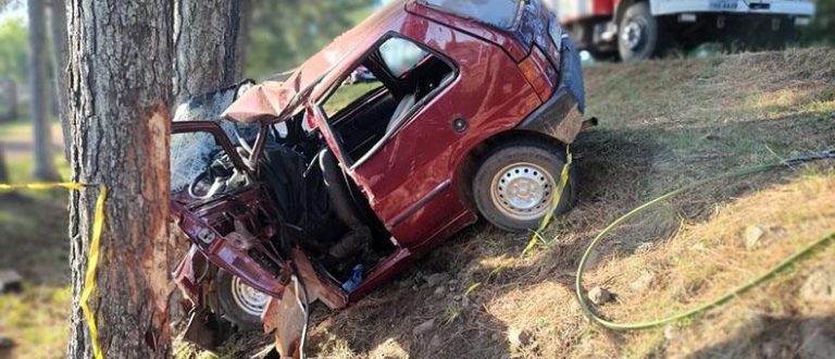 Acidente resulta em dois óbitos e três feridos na ERS-400