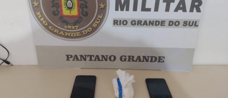 BM prende dupla por tráfico de drogas na BR-471