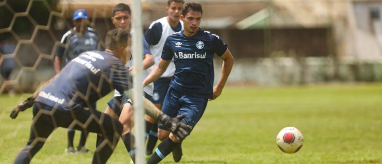 Após classificação Grêmio treina focado no próximo adversário da Copinha