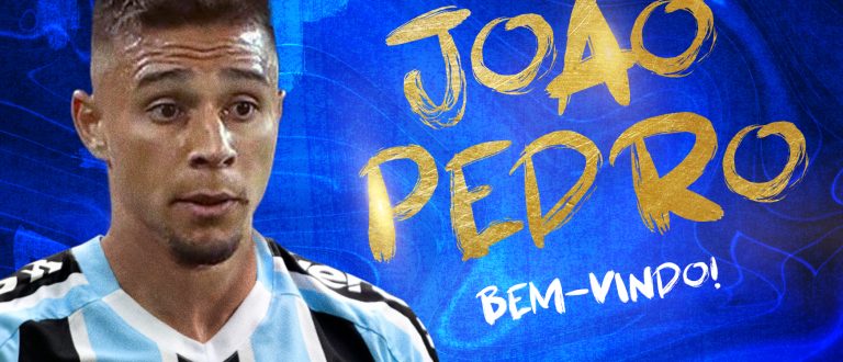 Lateral João Pedro reforça o elenco gremista em 2023