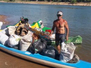 Atleta da canoagem pede respeito ao Rio Jacuí