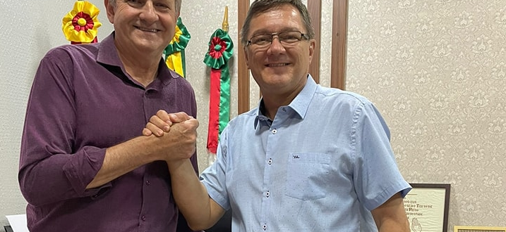 Ivancur Seckler assume Prefeitura de Cerro Branco