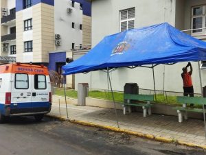 Parada: Defesa Civil providencia tenda emergencial