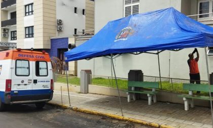 Parada: Defesa Civil providencia tenda emergencial