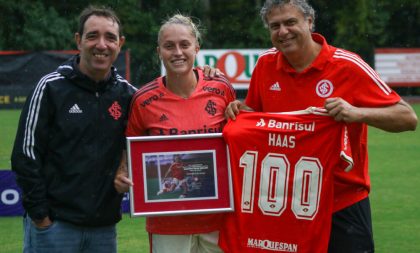 Isa Haas completa 100 jogos pelo Inter