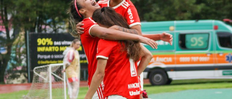 Gurias Coloradas vencem na estreia do Brasileirão