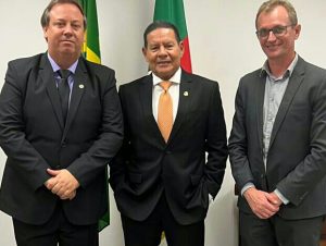 Deputado Tatsch vai a Brasília pelo HCB e Ponte do Fandango