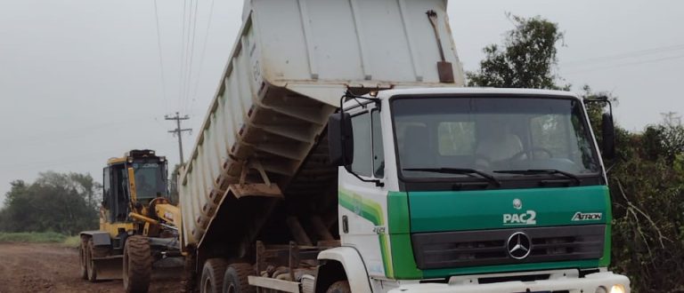 Ousadia em Novo Cabrais: ladrões furtam caminhão e peças do Parque de Máquinas