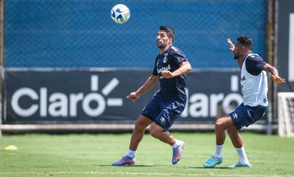 Grêmio realiza último treino antes de embarque para estreia na Copa do Brasil