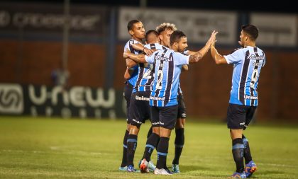 Grêmio vence Esportivo e segue líder invicto no Gauchão