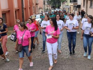 Caminhada pelas ruas de Cachoeira marca o Dia Internacional da Mulher