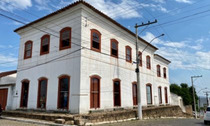 Assinatura de ordem de serviço dá início às obras de revitalização do Museu Histórico Farroupilha