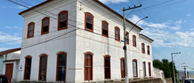 Assinatura de ordem de serviço dá início às obras de revitalização do Museu Histórico Farroupilha