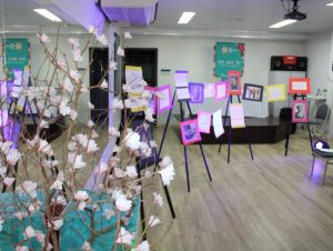 Maturidade ativa do Sesc recebe a exposição itinerante “Resgate-se” do Mês da Mulher