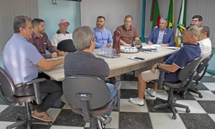 Prefeito de Pantano Grande apresenta projeto para instalação de Atelier da Calçados Beira-Rio