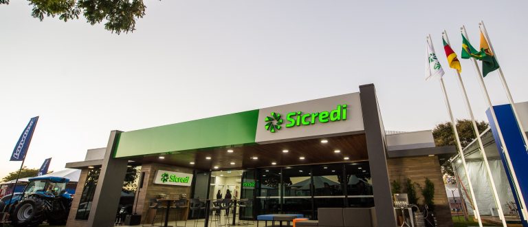 Casa Sicredi fortalece presença do cooperativismo de crédito na 21ª Expoagro Afubra