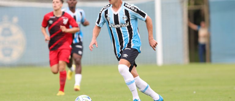 Zinho passa a integrar o elenco principal do Grêmio