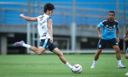 Com trabalhos regenerativos, Grêmio inicia treinamentos visando Gre-Nal