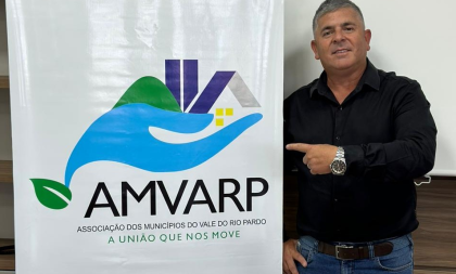 Filho de ex-presidente, prefeito de Pantano Grande assume Amvarp